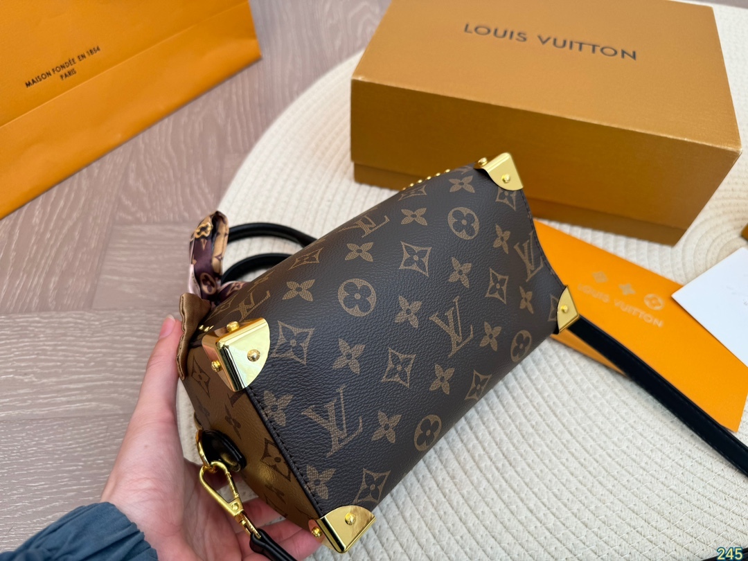 louis-2024-new-arrival-travel-bag-3366