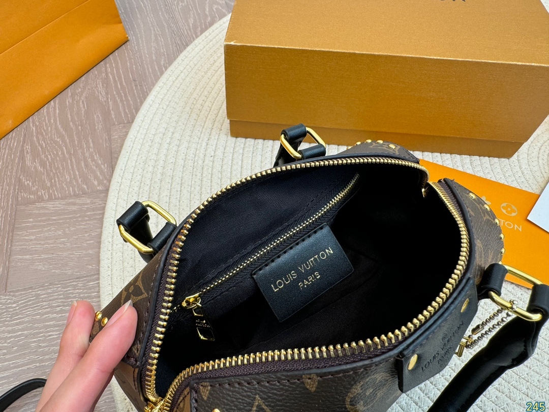 louis-2024-new-arrival-travel-bag-3366