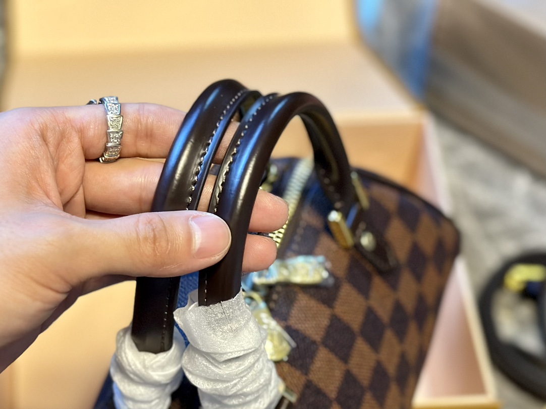 louis-new-arrival-size-23-13-cm-4331