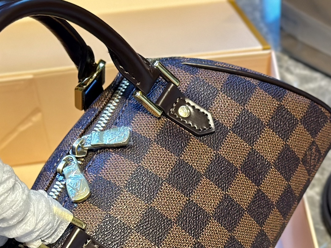 louis-new-arrival-size-23-13-cm-4331