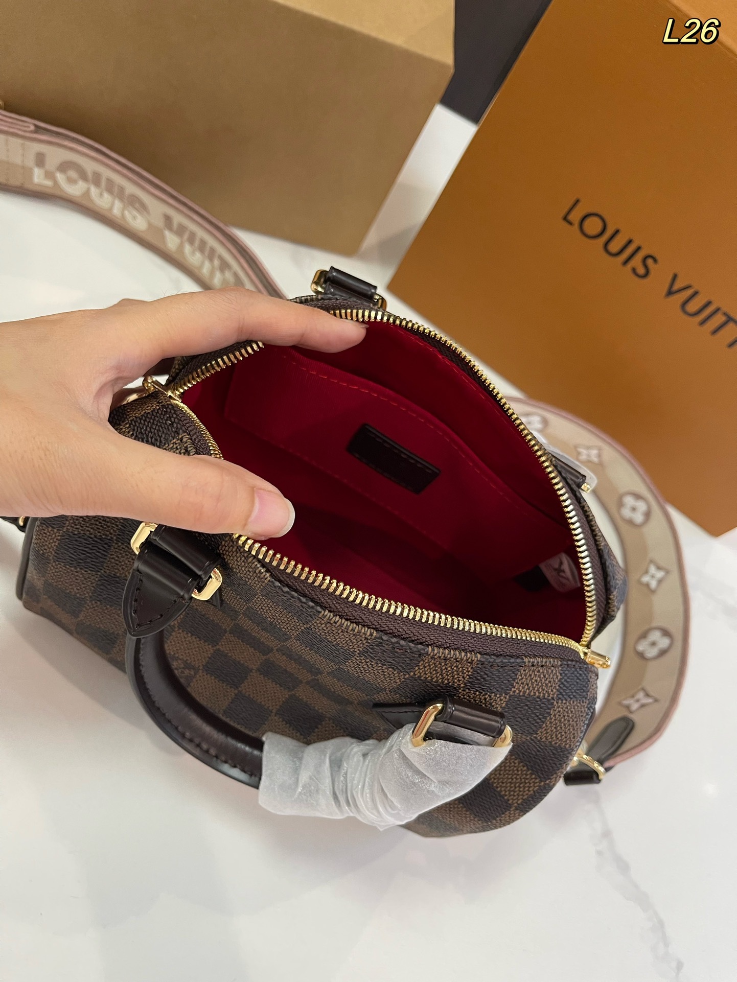 Louis new arrival speedy bag size: 20*14cm