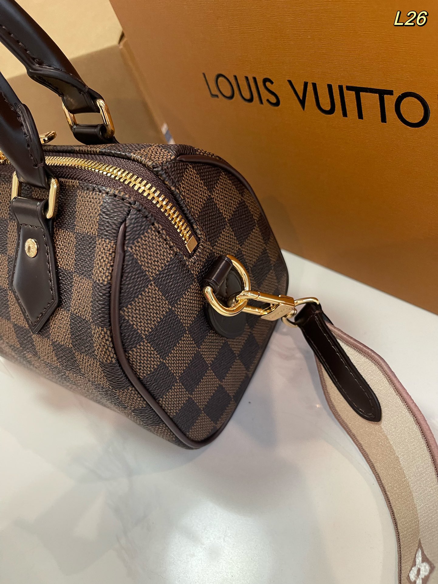 Louis new arrival speedy bag size: 20*14cm