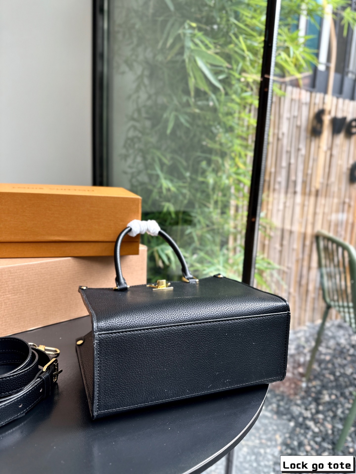 louis-new-arrival-lock-amp-go-tote-bag-size-25-20-cm-6477