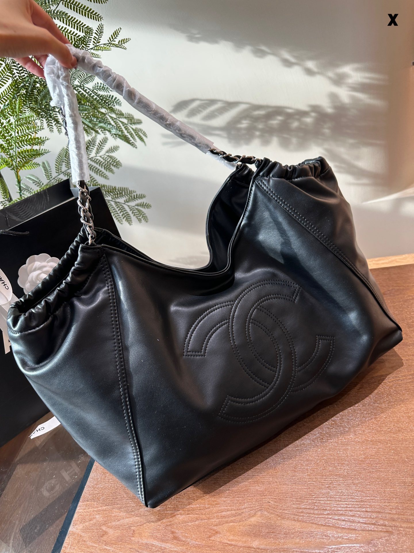 CC new arrival tote bag size: 43*30cm