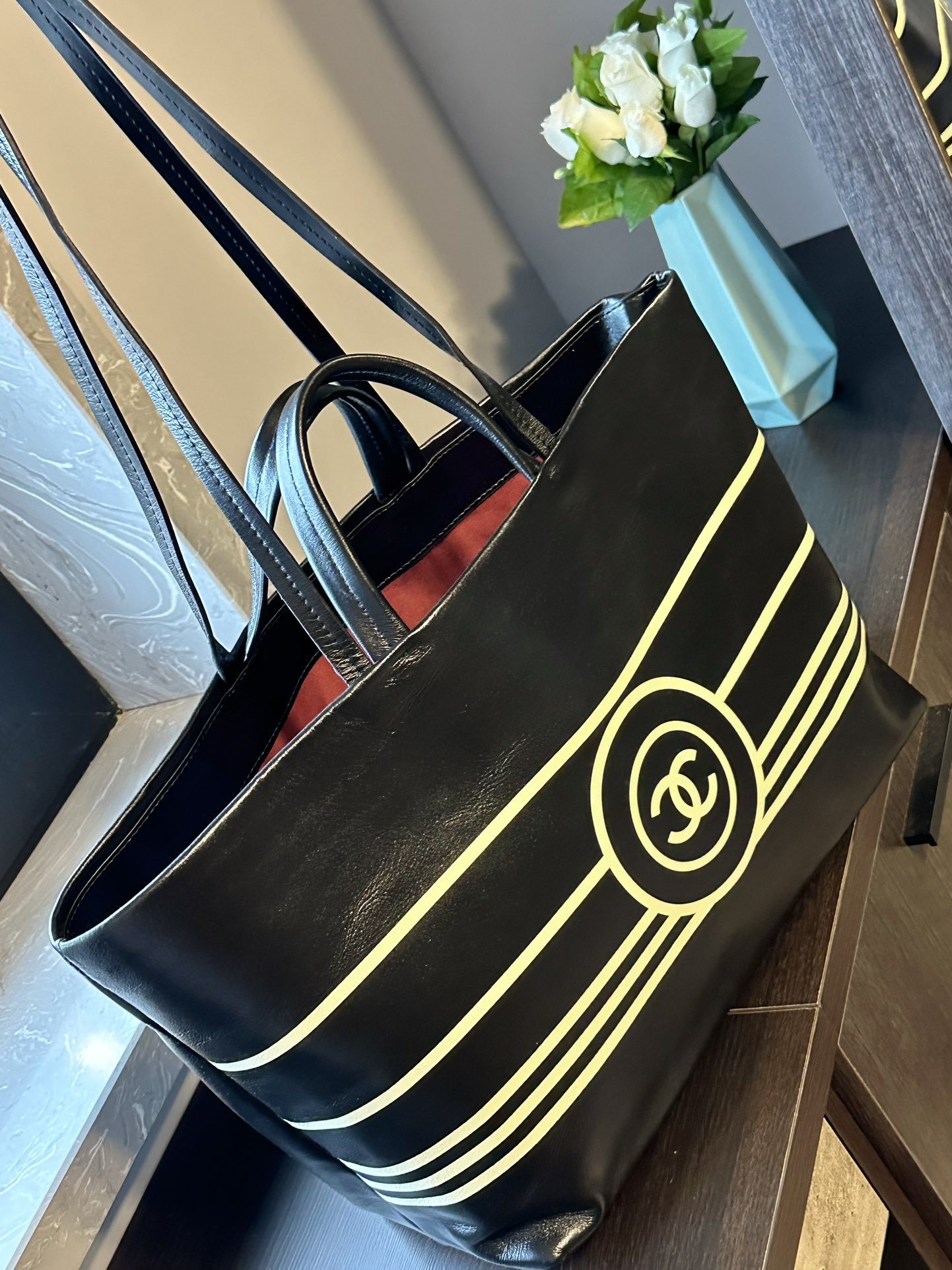 cc new arrival tote bag size: 38 * 27.5  cm