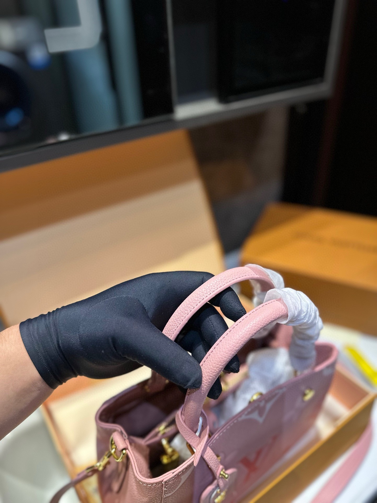 louis-2024-new-arrival-montaigne-bag-size-28-20-cm-2802