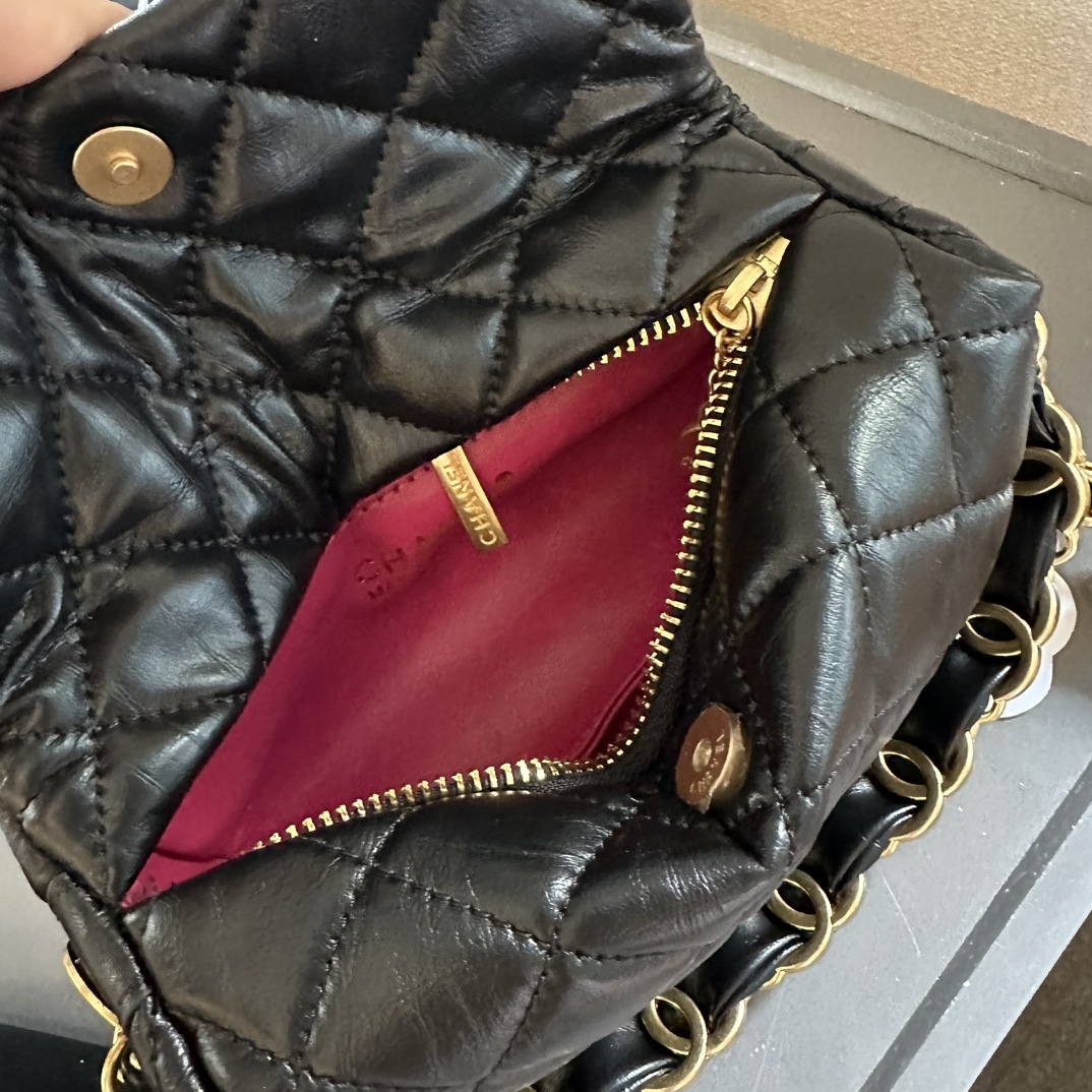 cc-ss24-hobo-bag-size-18-cm-1022