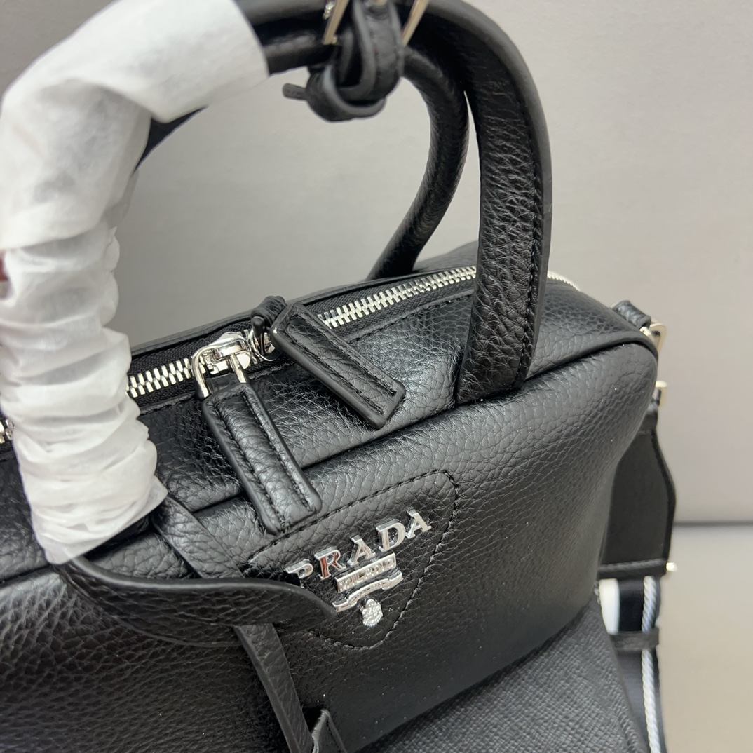 Pra new arrival bag size:  23 x 14 cm