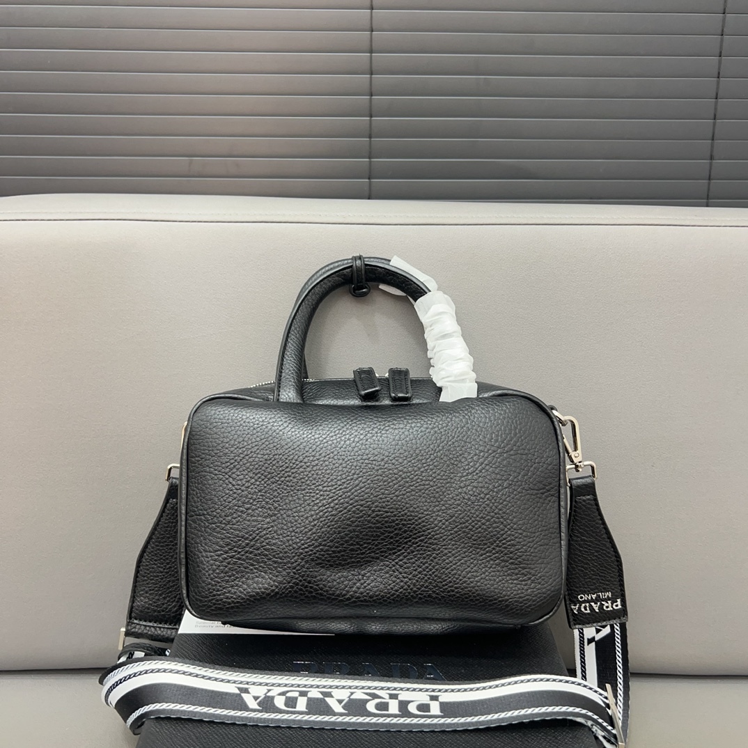 Pra new arrival bag size:  23 x 14 cm