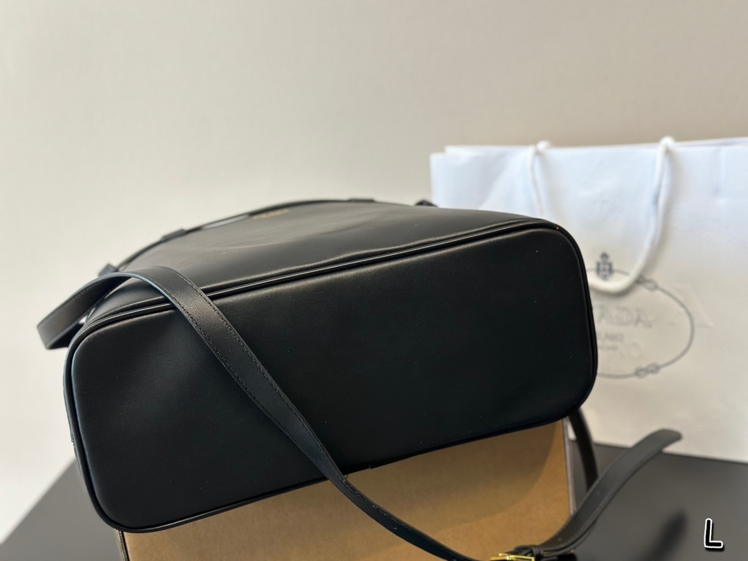 pra-new-arrival-soft-grain-bag-5630