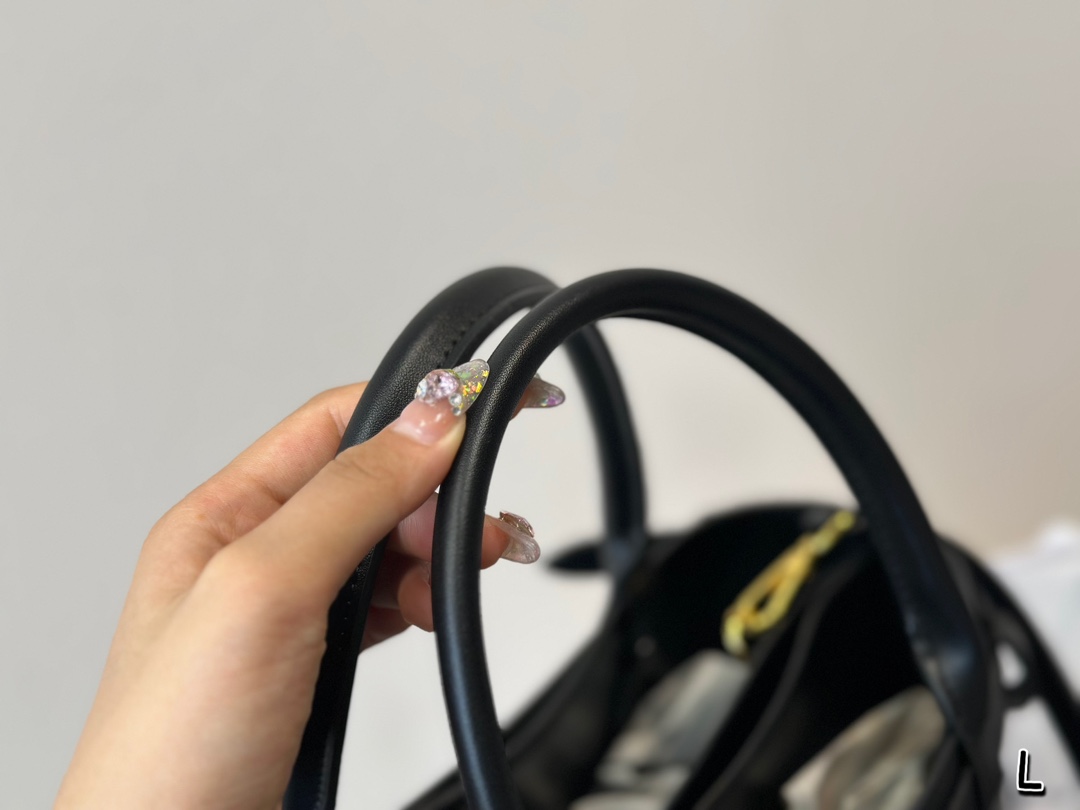 pra-new-arrival-soft-grain-bag-5630