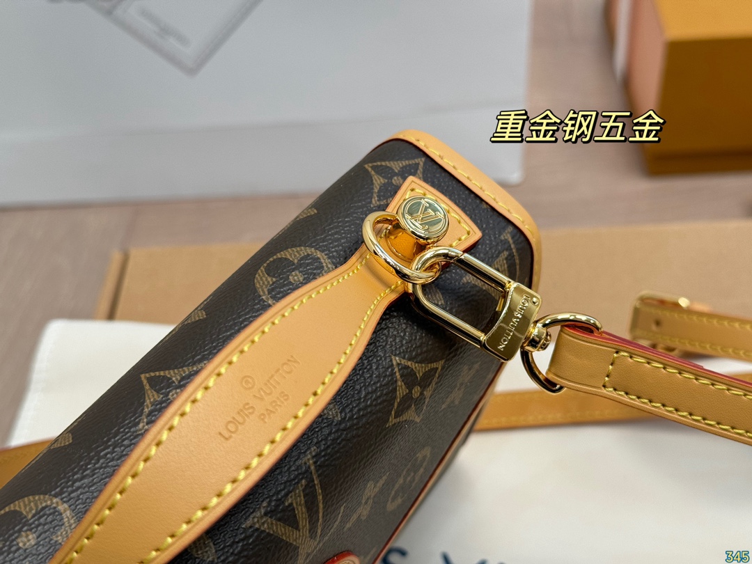 Louis new arrival ivy bag size: 23 * 16 cm