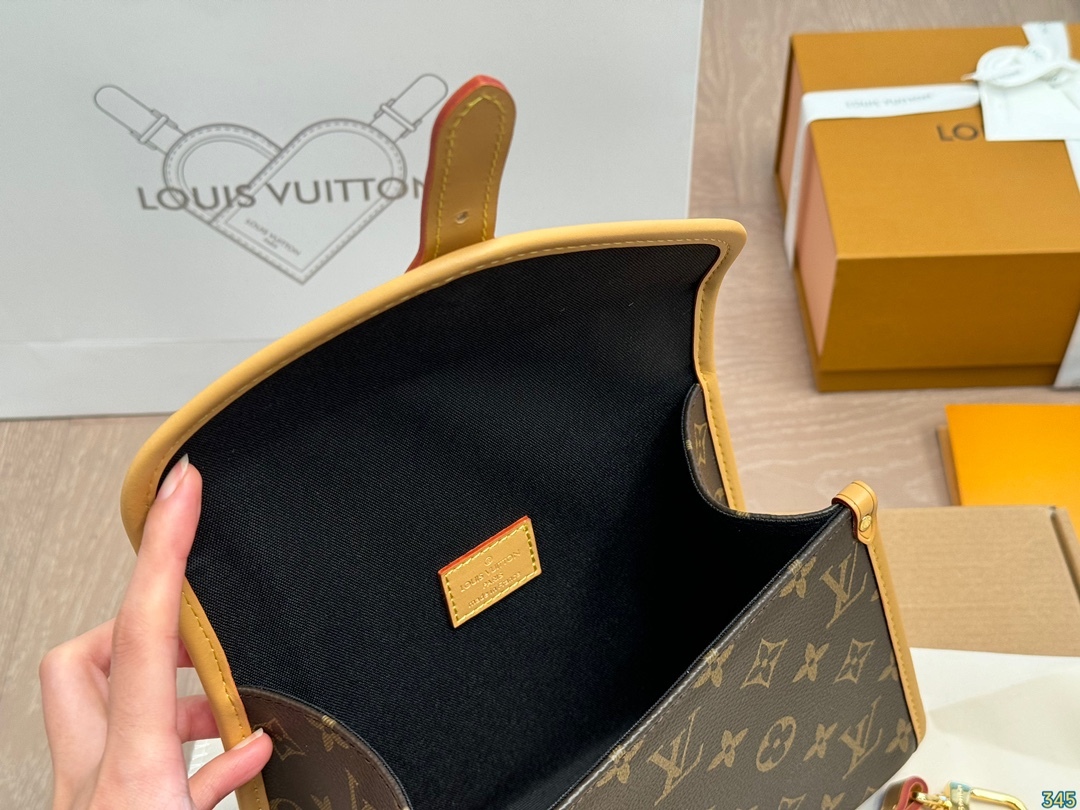 Louis new arrival ivy bag size: 23 * 16 cm