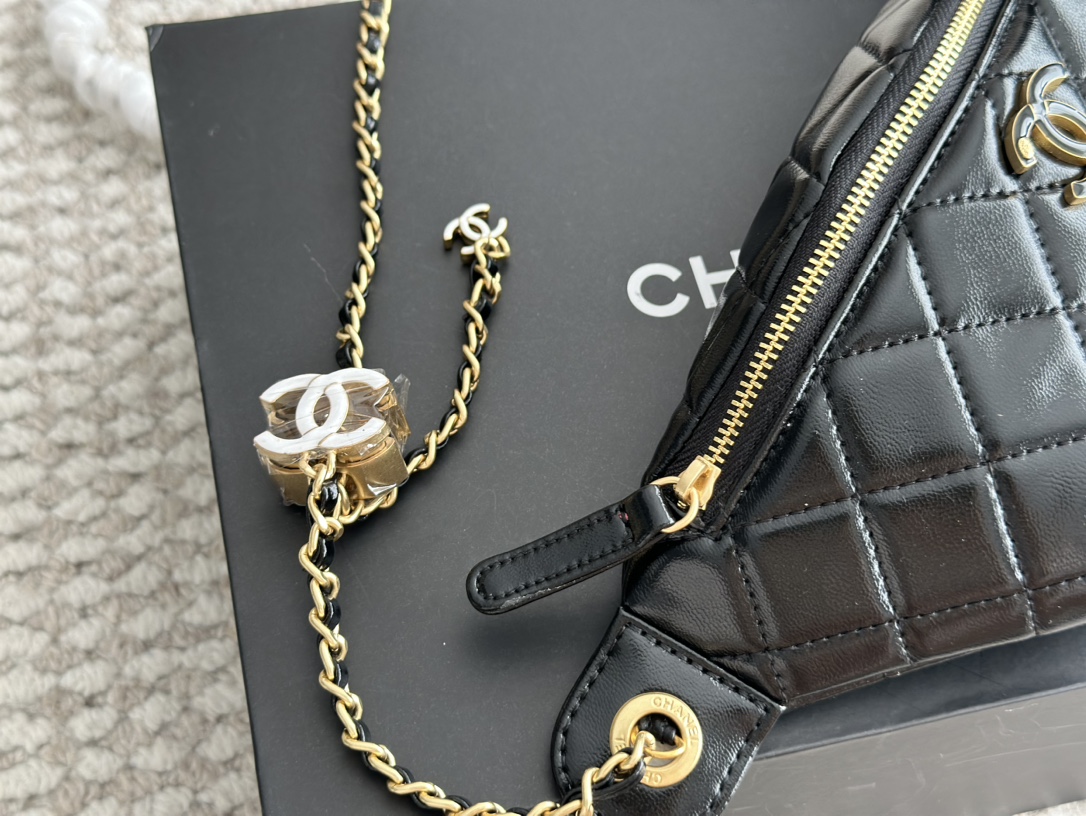 cc-new-arrival-bumbag-crossbody-bag-size-23-13-cm-4682