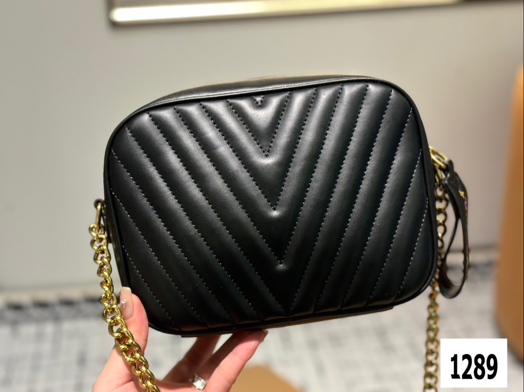 louis-new-arrival-wave-bag-size-23-cm-3598