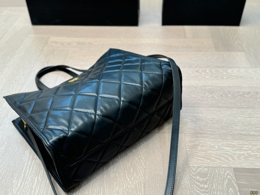 Cc new arrival tote bag size; 33 * 27 cm