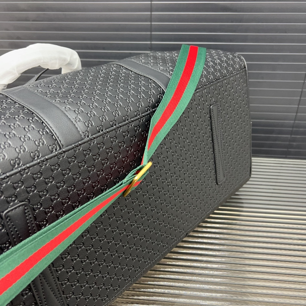 GG new arrival travel bag size: 50*28 cm