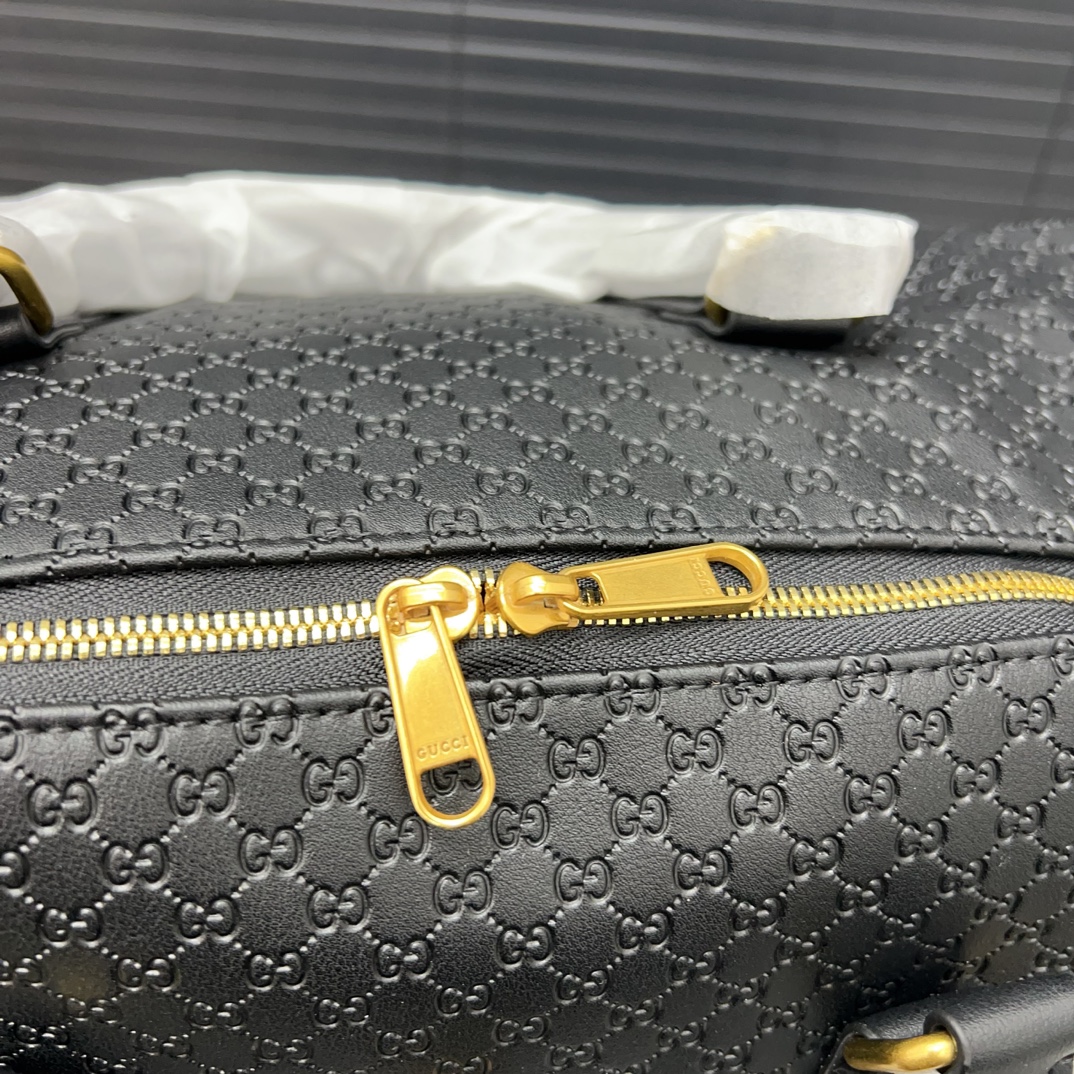 GG new arrival travel bag size: 50*28 cm