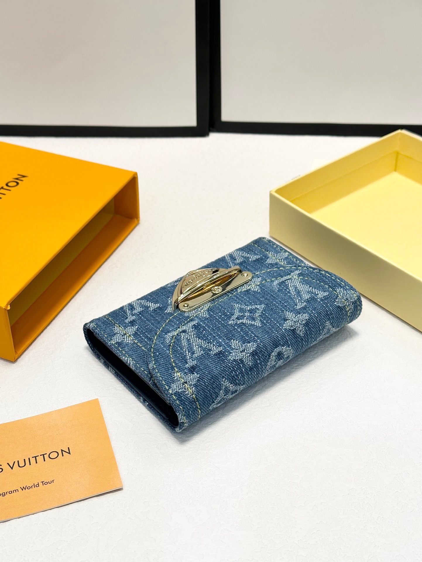 Louis new arrival denim wallet size: 12*9.5 cm