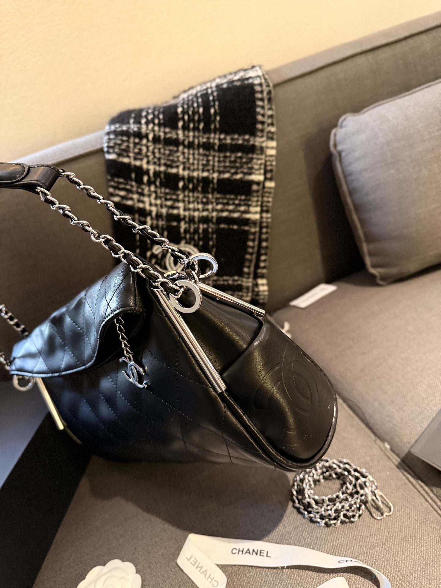 cc-new-arrival-hobo-bag-size-30-cm-1633