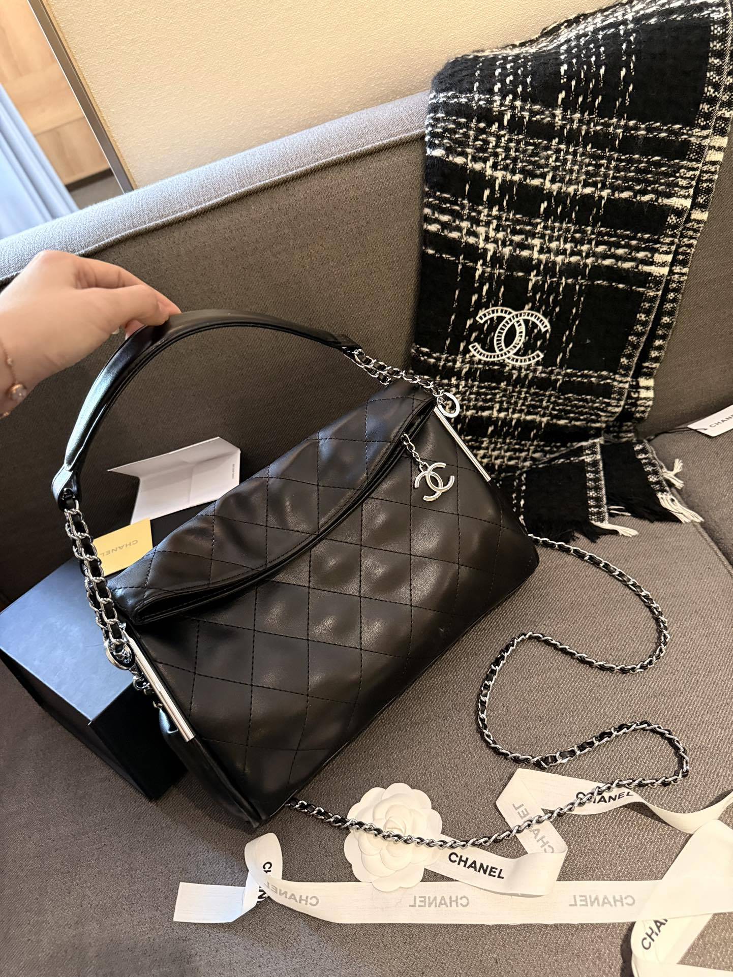 cc-new-arrival-hobo-bag-size-30-cm-1633