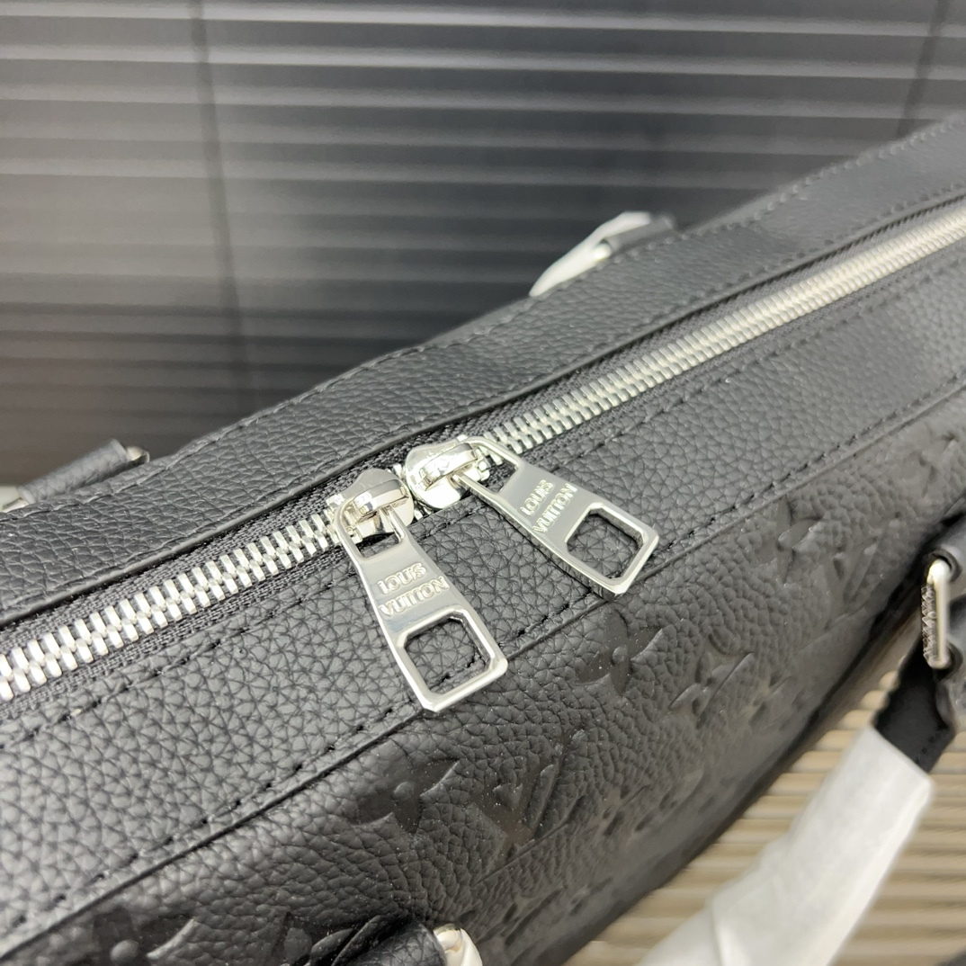 Louis new arrival briefcase laptop bag size: 28*38 cm