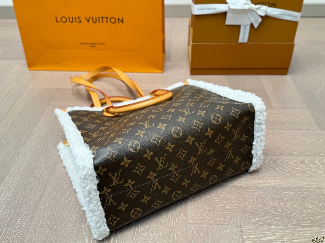Louis new arrival onthego bag size: 33 * 26cm