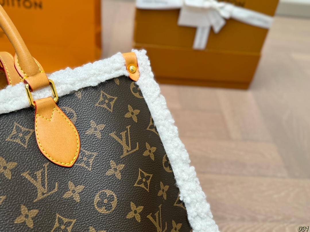 Louis new arrival onthego bag size: 33 * 26cm