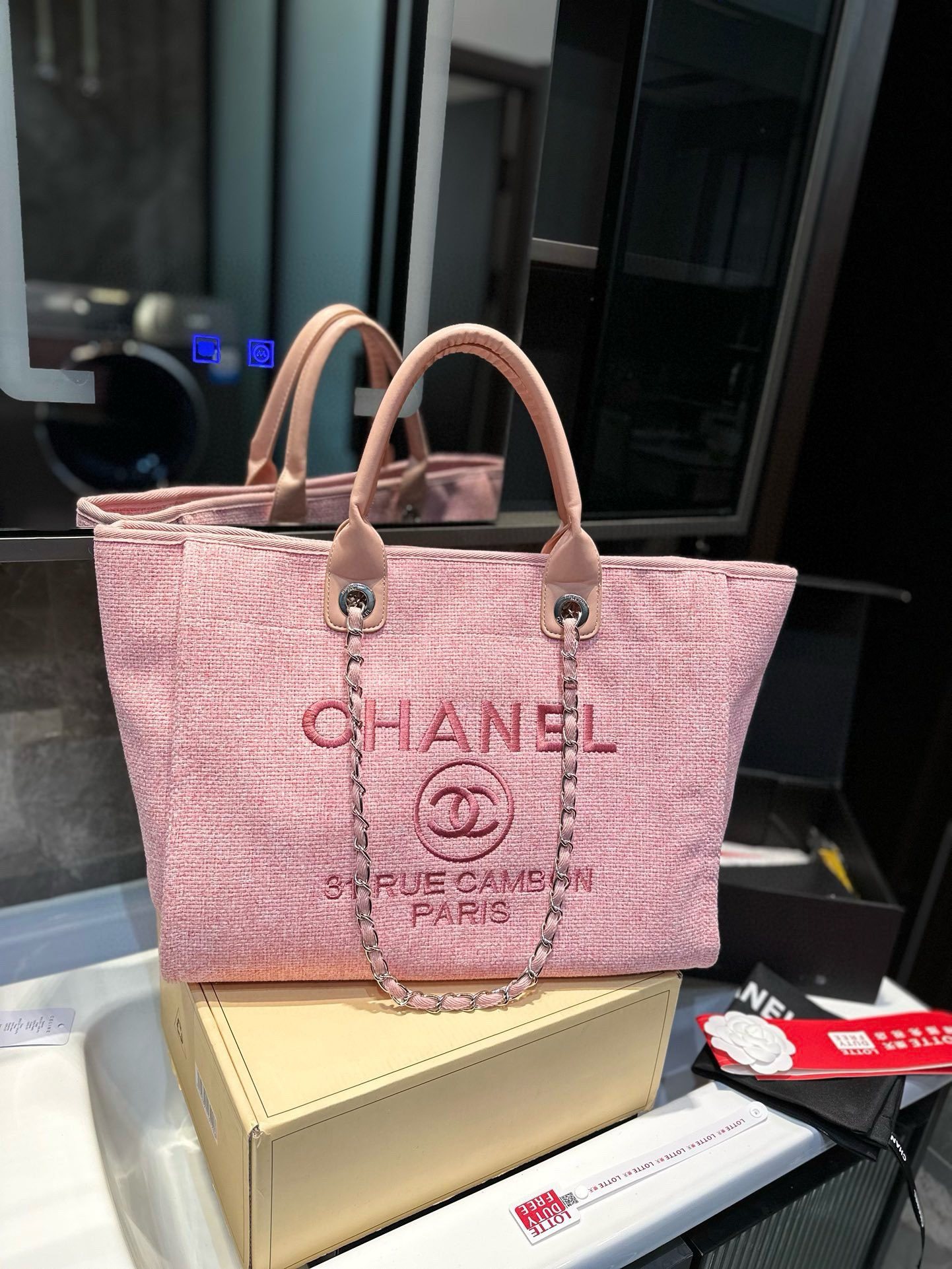 cc-new-arrival-tote-bag-size-38-30-cm-8842