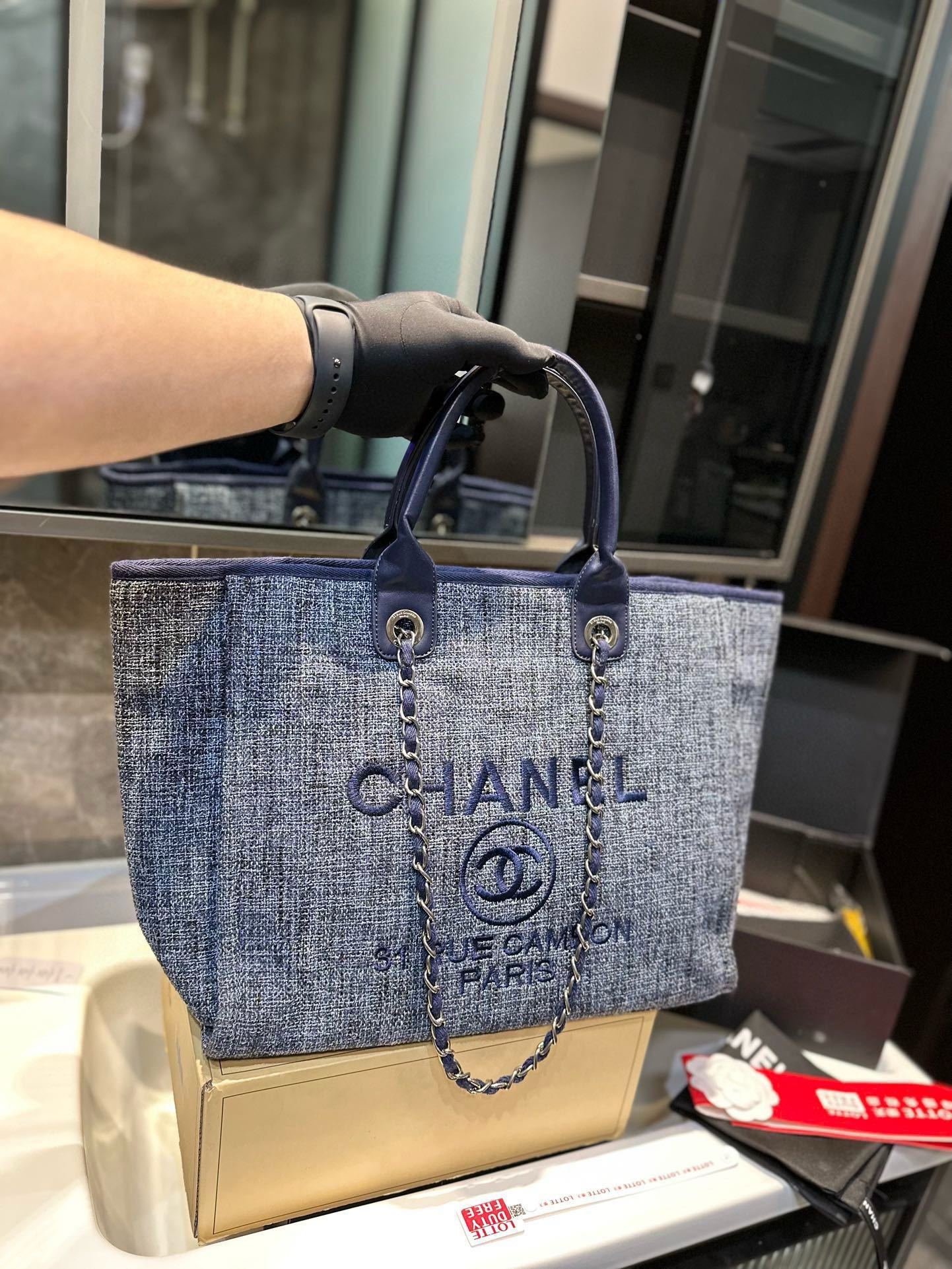 cc-new-arrival-tote-bag-size-38-30-cm-8842