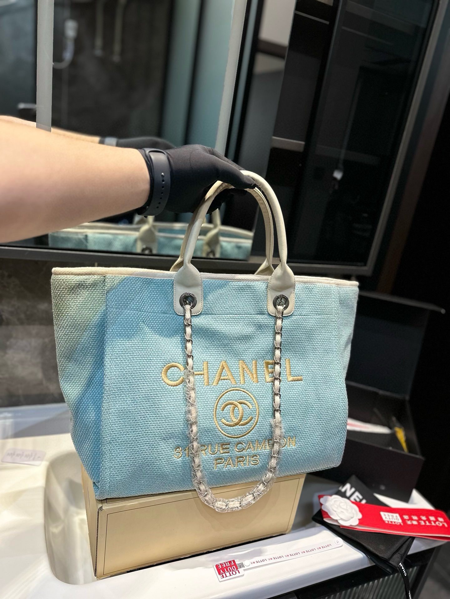 cc-new-arrival-tote-bag-size-38-30-cm-8842