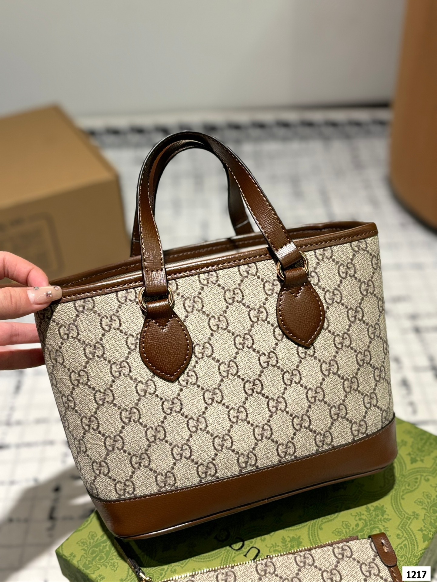 gg-new-arrival-tote-bag-size-23-18-cm-4313