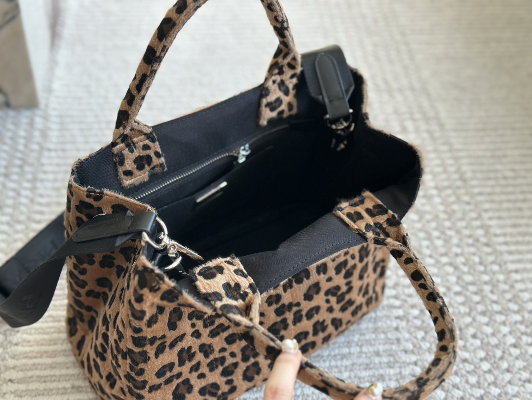 Pra new arrival tote bag 006  size:30 * 20cm