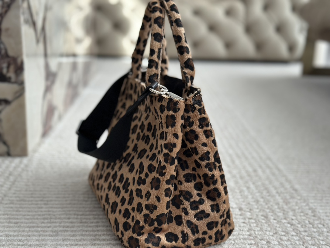 Pra new arrival tote bag 006  size:30 * 20cm