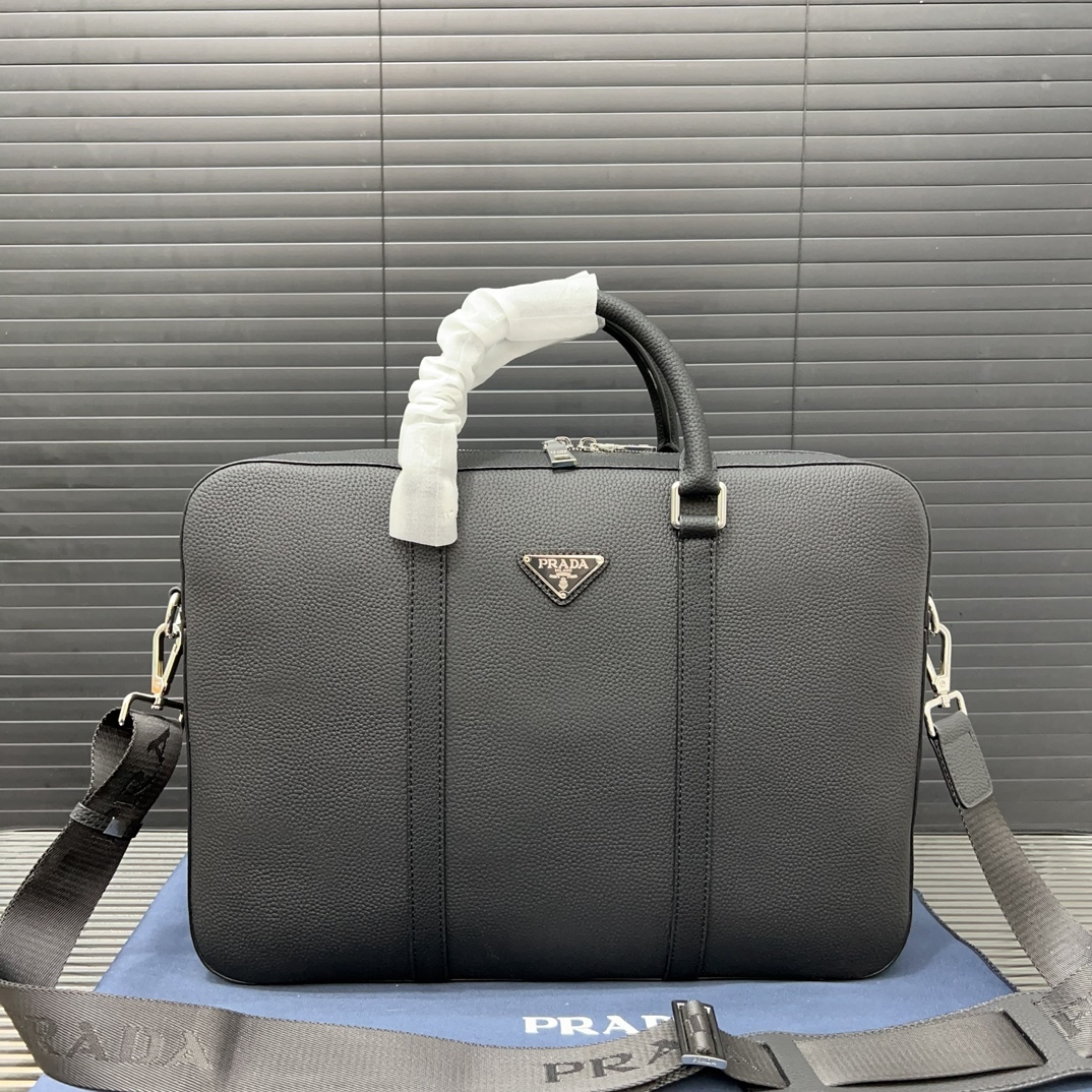 Pra new arrival briefcase laptop bag size: 38*28 cm
