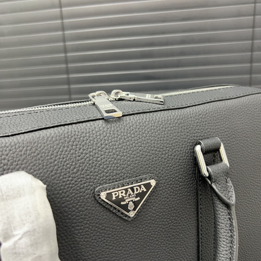 Pra new arrival briefcase laptop bag size: 38*28 cm