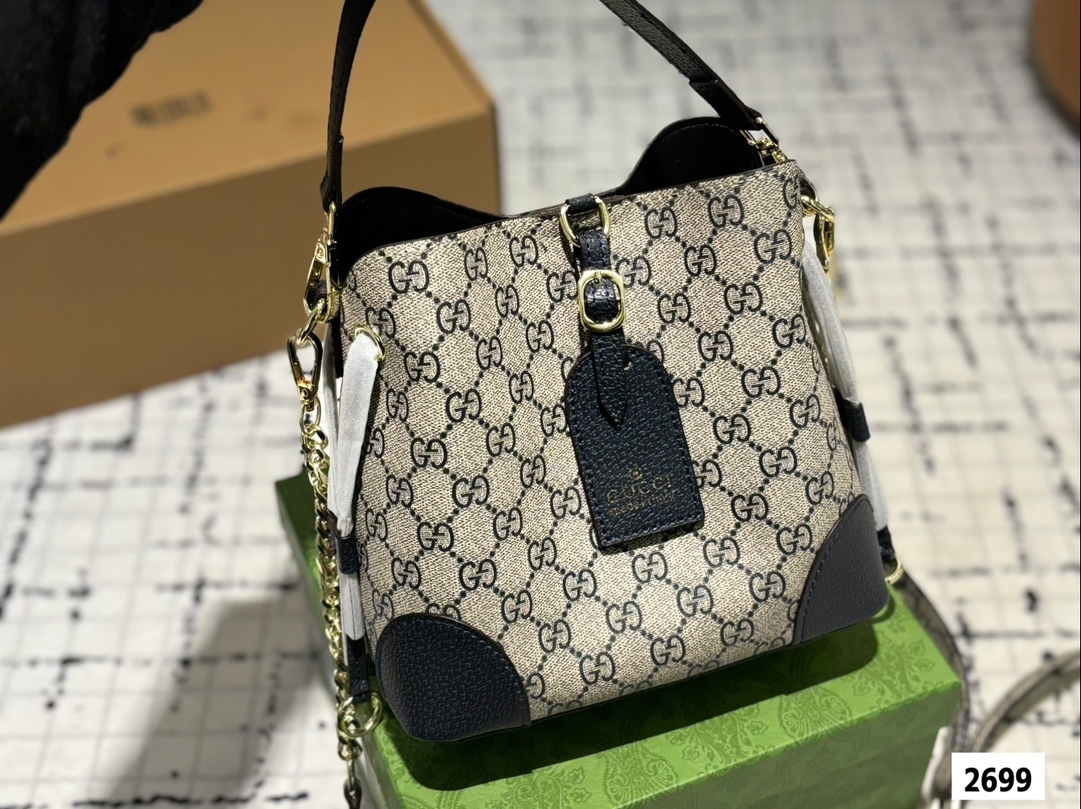 gg-emblem-new-arrival-tote-bag-size-21-20-cm-113