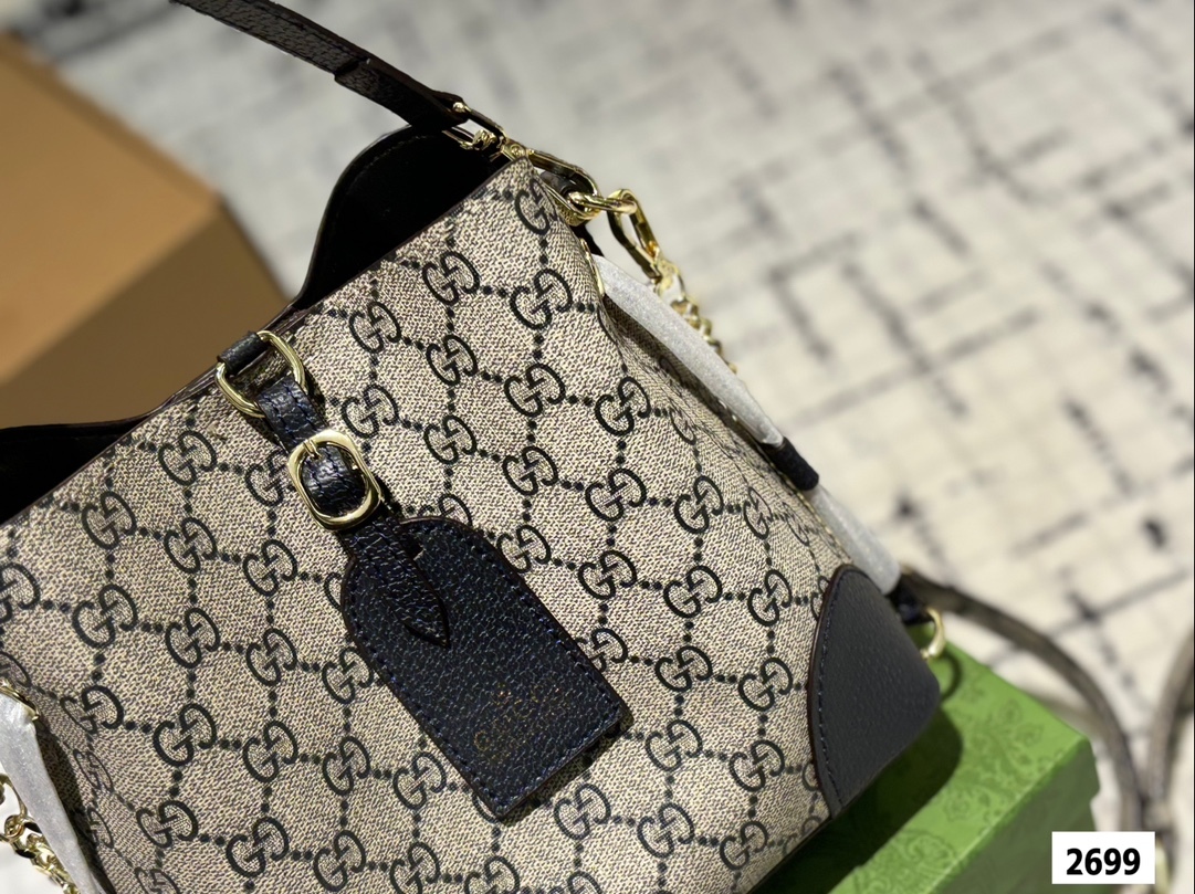 gg-emblem-new-arrival-tote-bag-size-21-20-cm-113