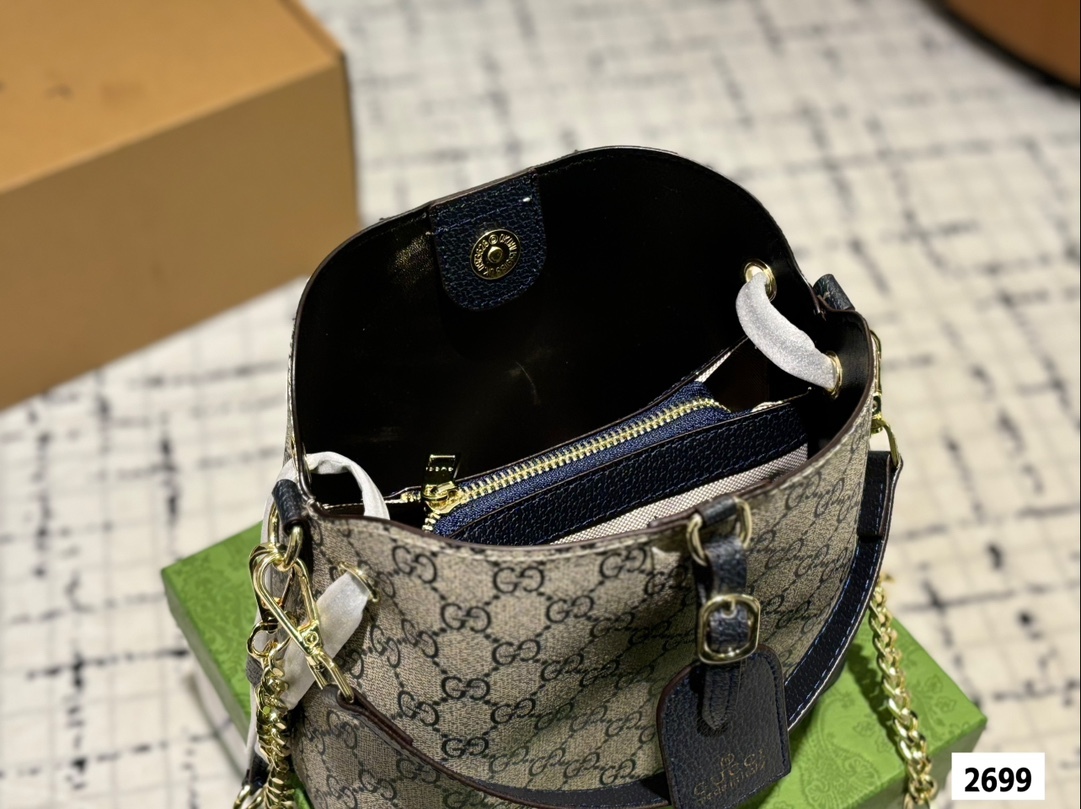 gg-emblem-new-arrival-tote-bag-size-21-20-cm-113