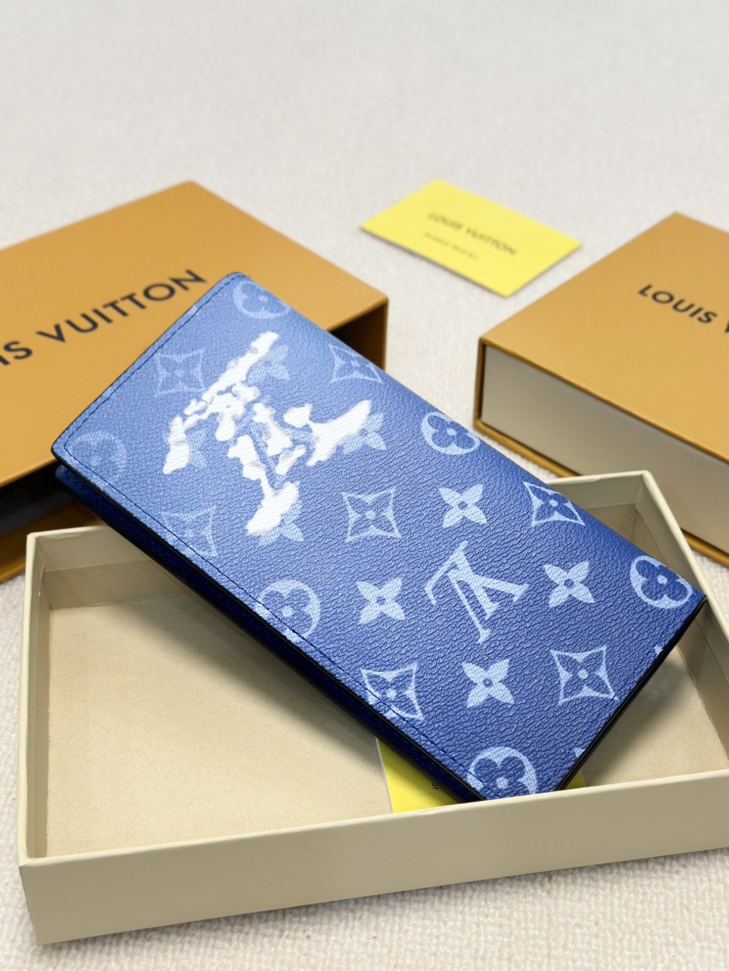 louis-new-arrival-wallet-top-qualty-676