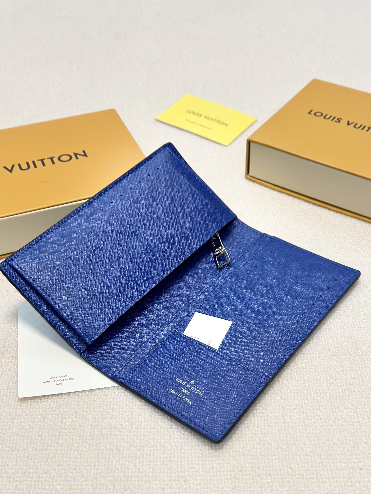 louis-new-arrival-wallet-top-qualty-676