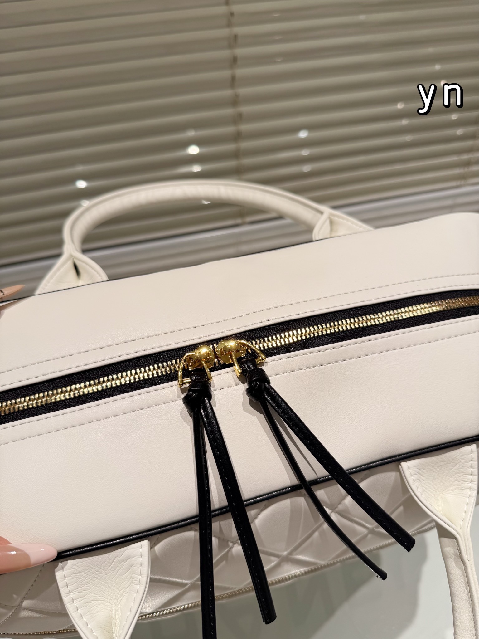 cc-new-arrival-24c-maxi-bag-size-46-27-cm-2134