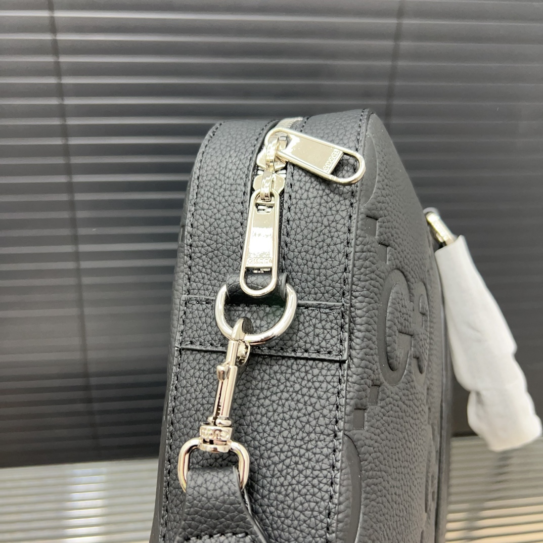 GG new arrival briefcase laptop bag 002 size: 38*28 cm