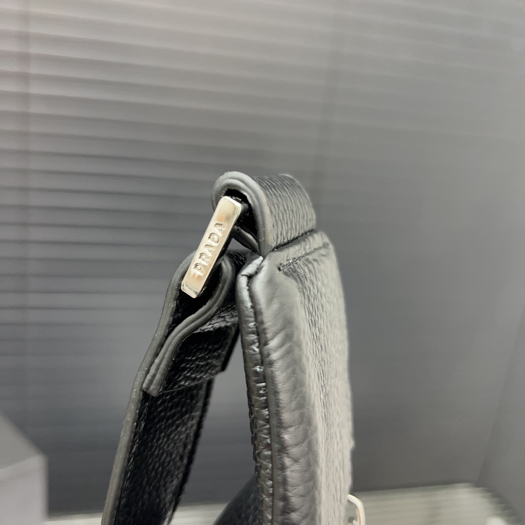 Pra new arrvial Cross men bag size: 17*32 cm