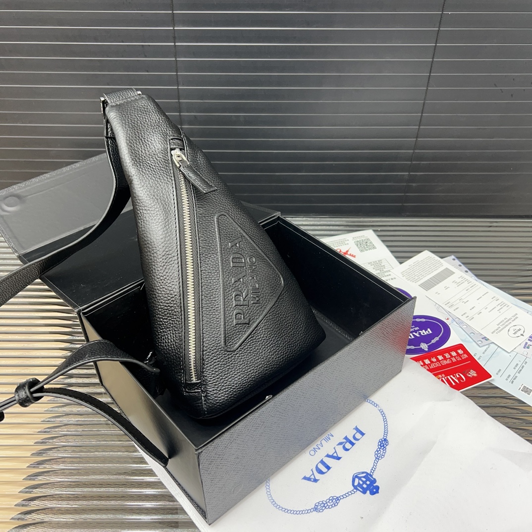 pra-new-arrvial-cross-men-bag-size-17-32-cm-5550