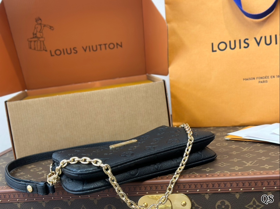 louis-new-arrival-hobo-pochette-bag-size-24-11-cm-3295