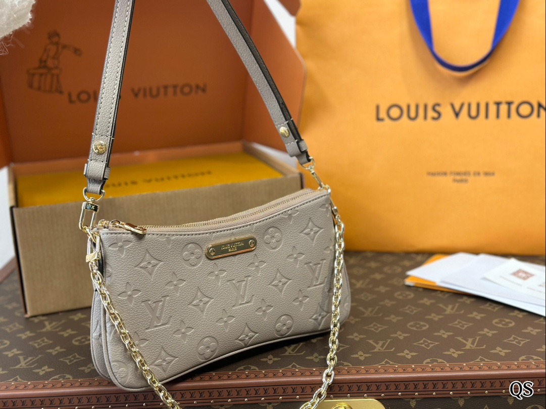 louis-new-arrival-hobo-pochette-bag-size-24-11-cm-3295