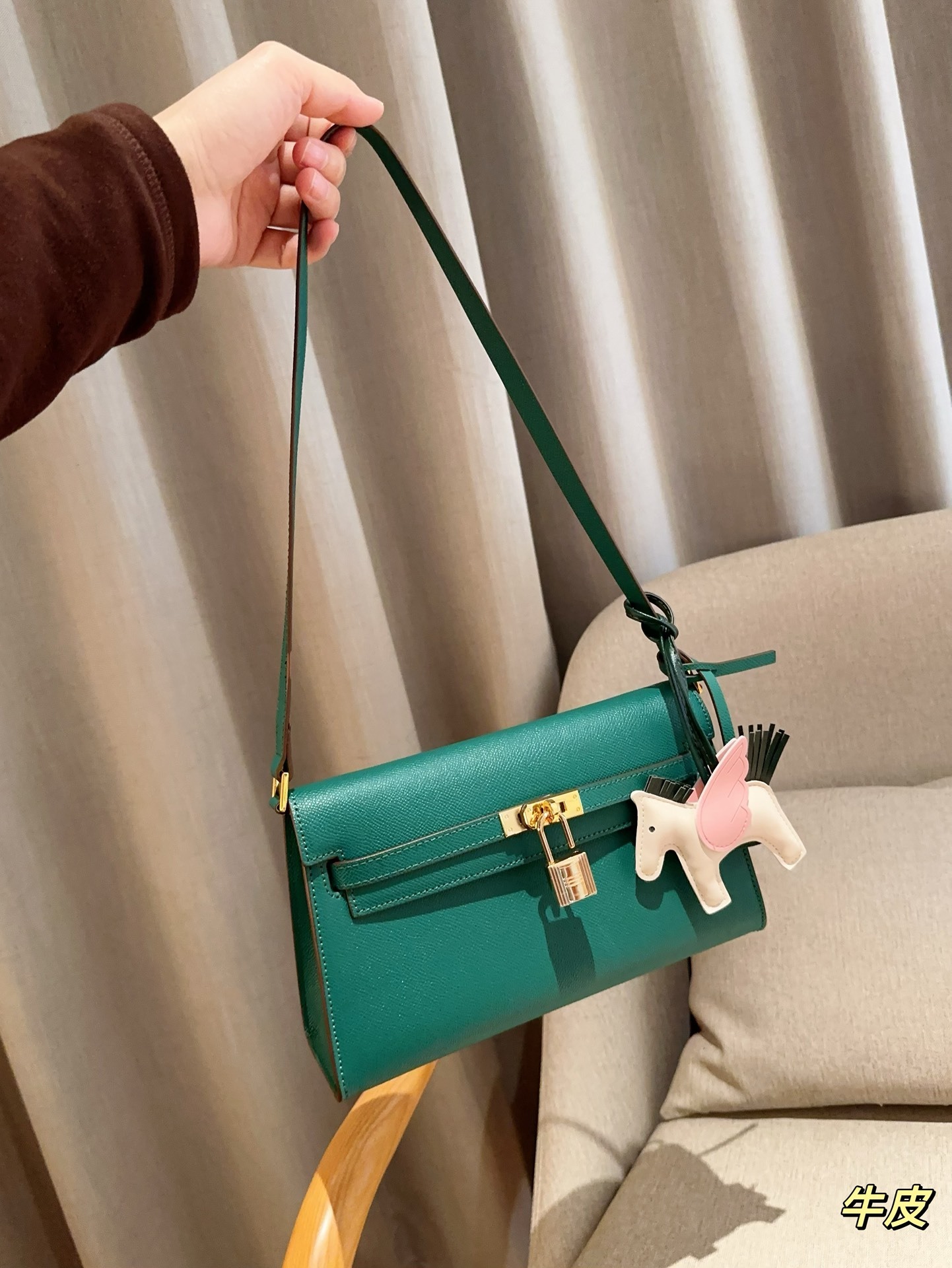 her-kelly-elan-hobo-bag-size-25-15-7-cm-7228