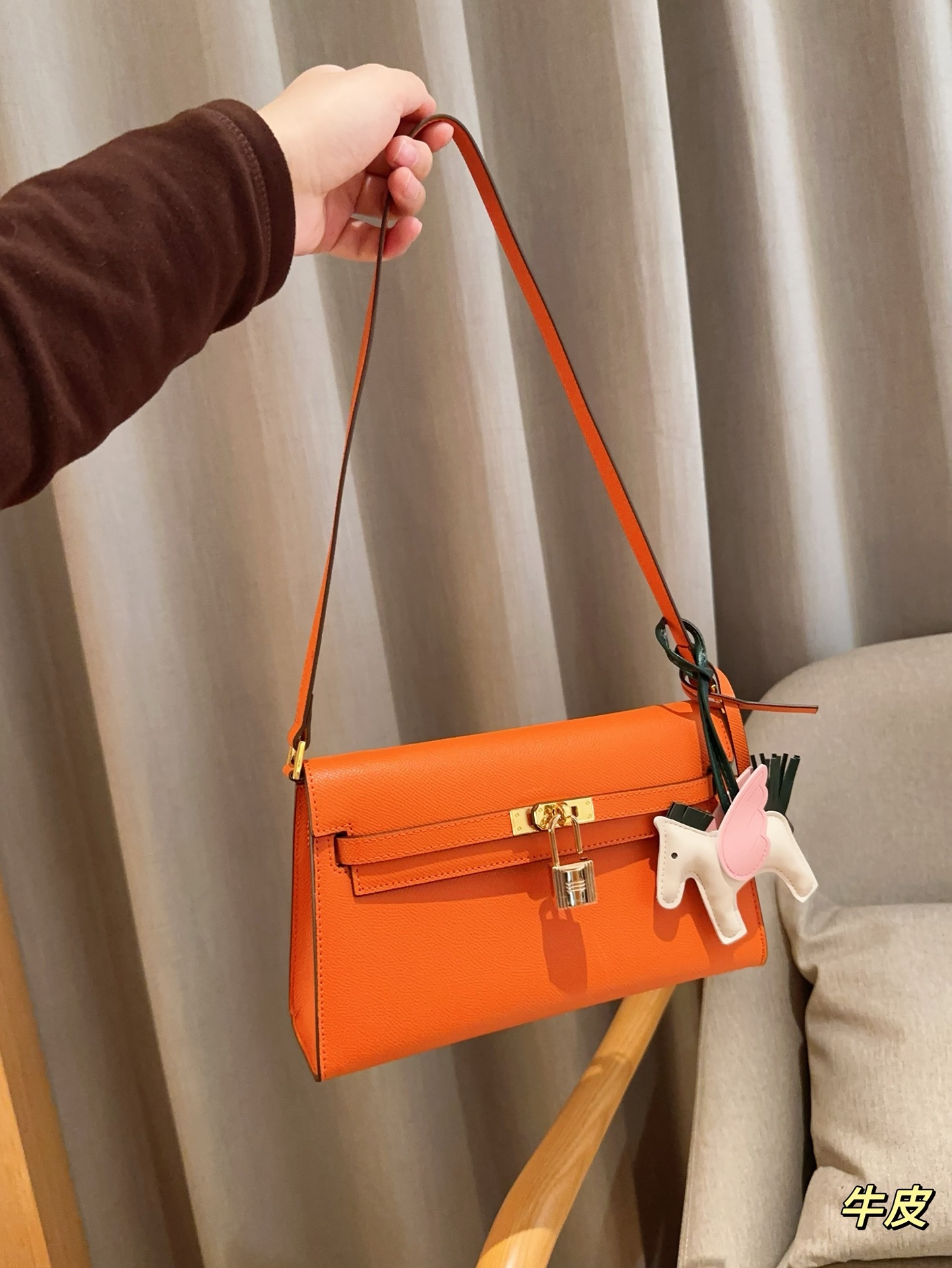 her-kelly-elan-hobo-bag-size-25-15-7-cm-7228