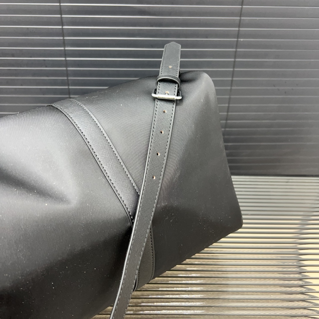 Pra new arrival travel bag size:50* 28 cm